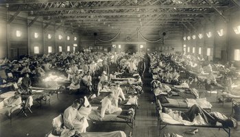 1599px-Emergency_hospital_during_Influenza_epidemic,_Camp_Funston,_Kansas_-_NCP_1603