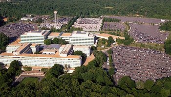 Aerial_view_of_the_Central_Intelligence_Agency_headquarters,_Langley,_Virginia_-_Corrected_and_Cropped