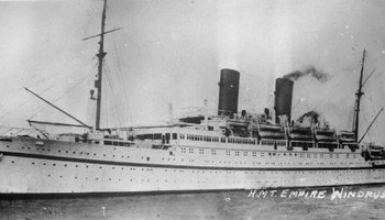 HMT_Empire_Windrush_FL9448