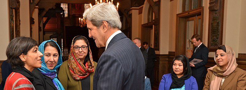 Secretary_Kerry_Meets_With_Afghan_Women_(10873326624)